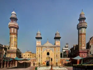 Lahore-Tour-Wazir-Khan-Mosque